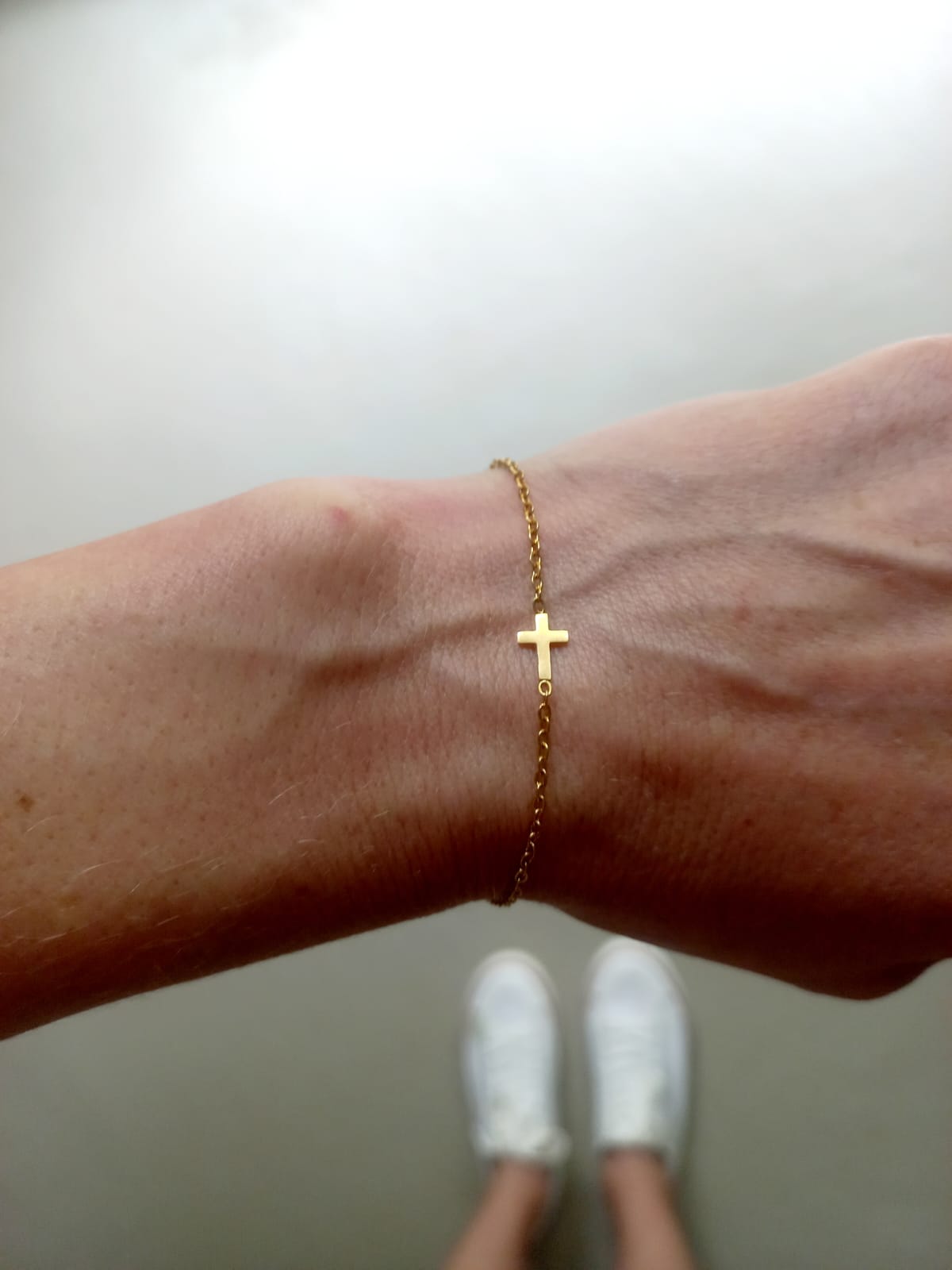 Petite cross bracelet - Image 3