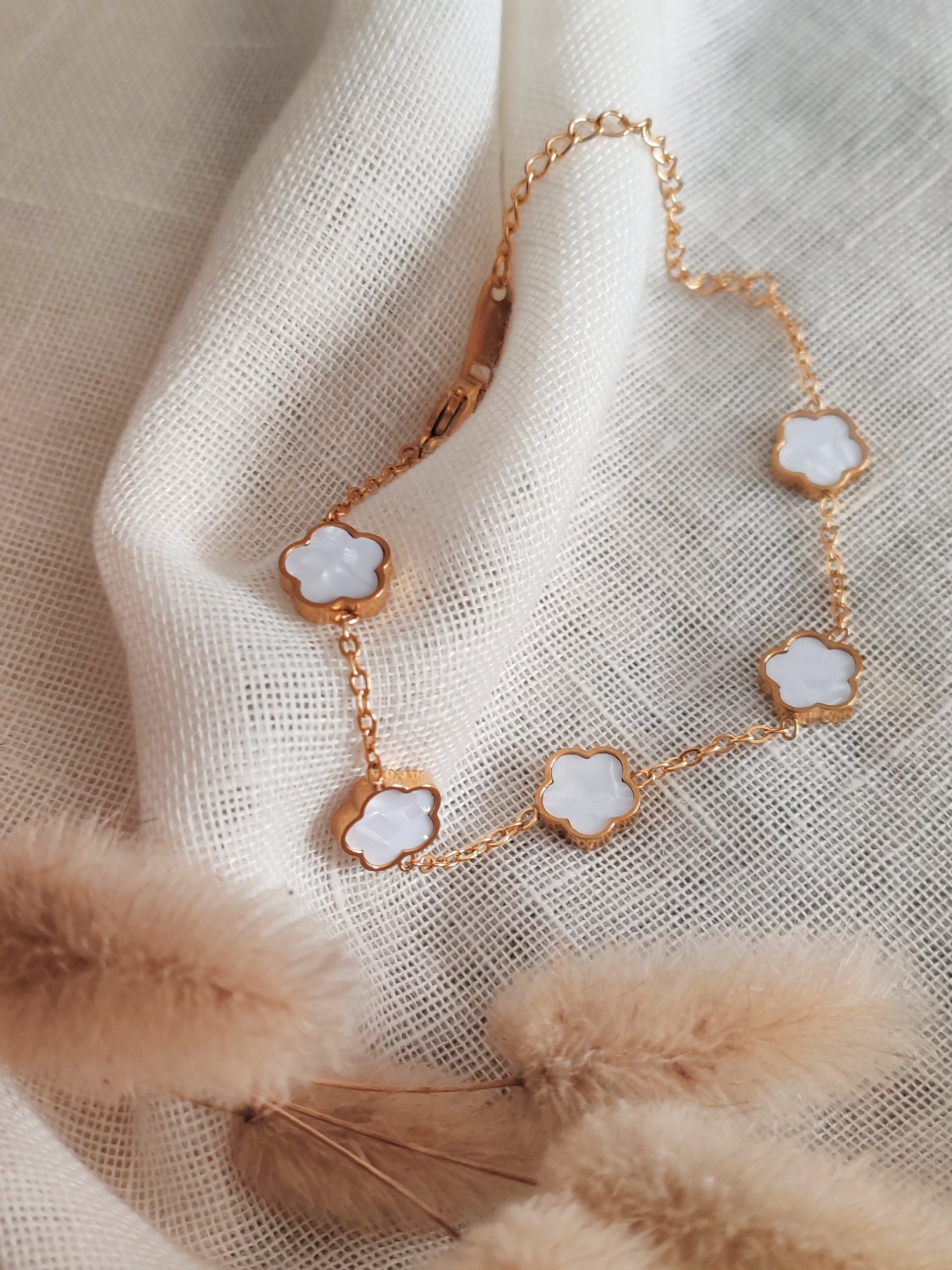 Marble clover bracelet