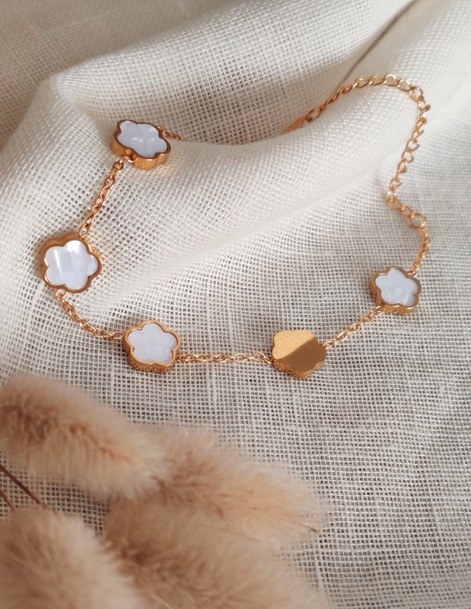 Marble clover bracelet - Image 2