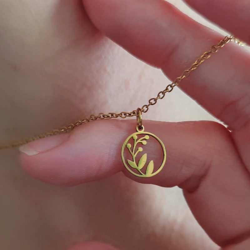 Meet me at the well necklace
